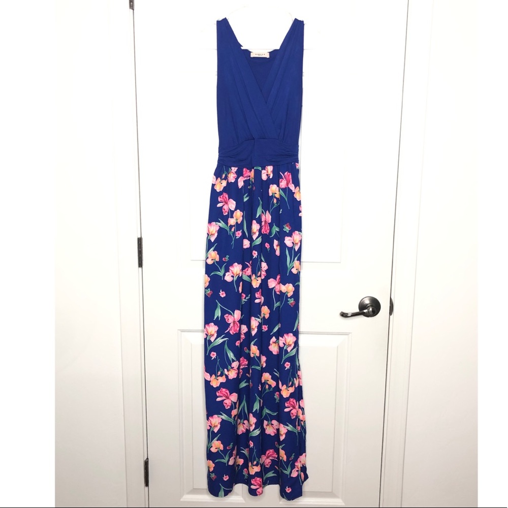 Gilli Maxi Dress Size XS